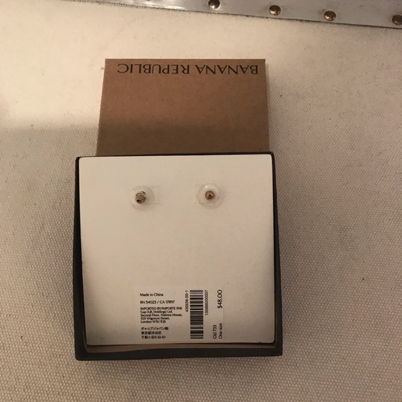 Banana Republic Small Diamanté Circle Earrings - Picture 5 of 5